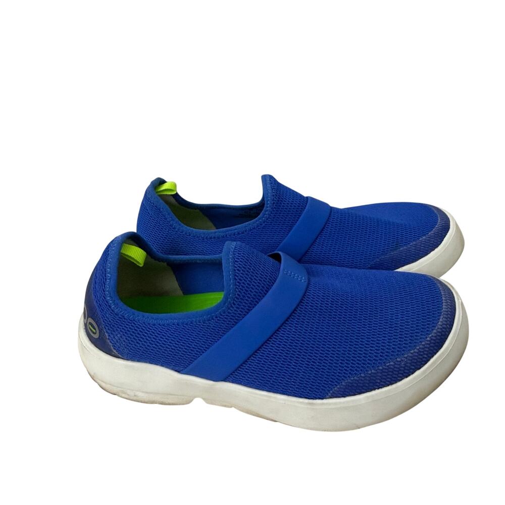 Oofos OOmg Low Shoes Womens Size 7 Slip On Recovery Blue White